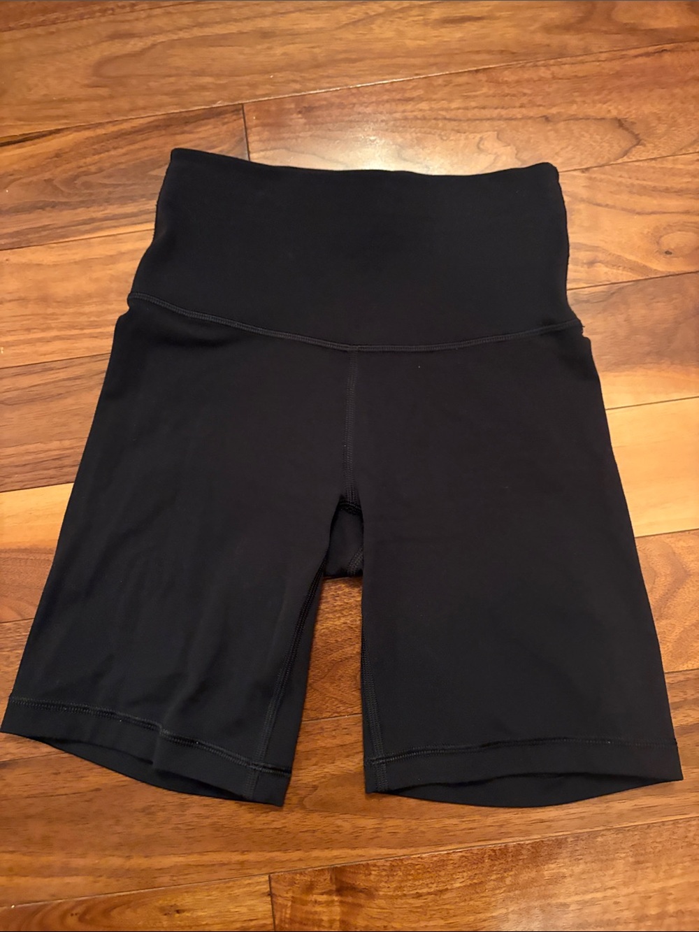 Aritzia TNA - Black Women’s Biker Shorts